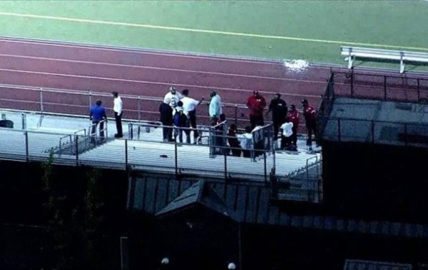 При стрельба на стадионе в США пострадали подростки