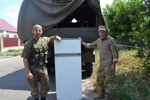 Разведка ДНР сообщила о массовых грабежах украинскими военными пожилых жителей в Донбассе