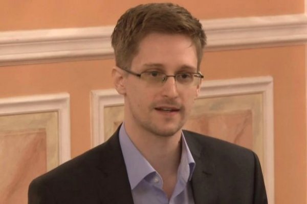 Сноуден включил в свои мемуары отрывки из дневников жены | Общество - «Политика»