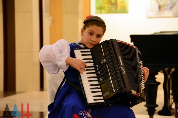 В ДНР начался конкурс, направленный на сохранение народно-певческих традиций — «Голос Родины»