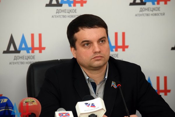 В парламенте ДНР оценили, сколько лет команда Зеленского будет затягивать мирное урегулирование