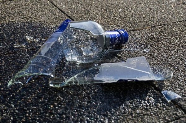 В Санкт-Петербурге вор убил сотрудника магазина бутылкой водки | Происшествия - «Происшествия»