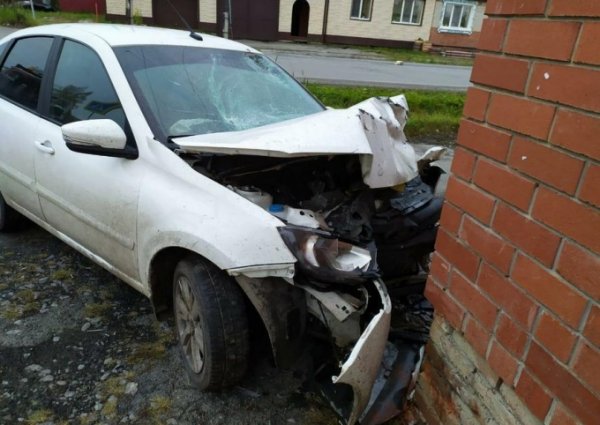 В Свердловской области пенсионер на мотоблоке погиб при столкновении с автомобилем