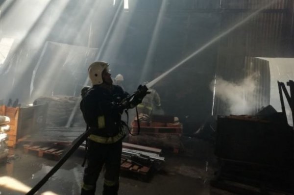Восемь человек погибли при пожаре в пятиэтажке в Красноярске | Происшествия - «Происшествия»