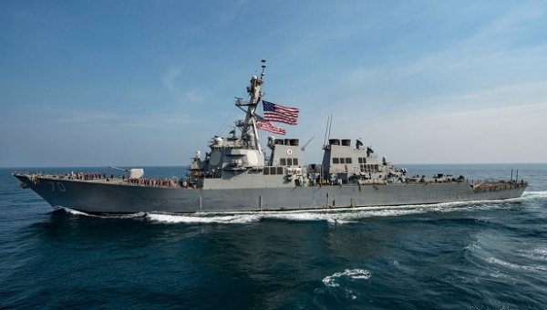 «Закрыть брешь в обороне»: США перебросили в Персидский залив эсминец - «Новости Дня»