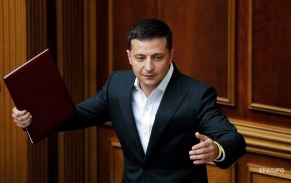 Зеленский ответил на требование отменить госфинансирование партий