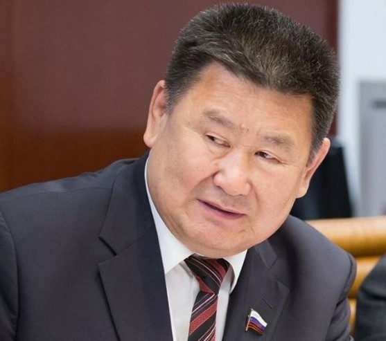 Сенатор Мархаев обвинил главу Бурятии в жестком разгоне мирных протестующих - «Спорт»