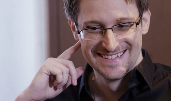 Сноуден отреагировал на иск Минюста США по его книге - «Новости Дня»