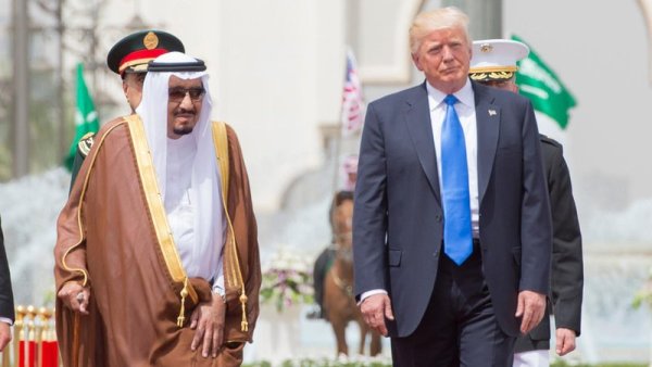 Удары по Саудовской Аравии: король готов дать отпор, Трамп не хочет войны - «Новости Дня»