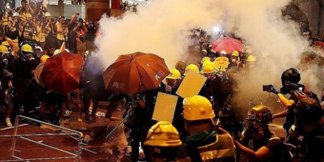 Во время протестов в Гонконге пострадали 19 человек - «Общество»