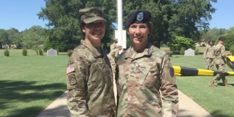 Впервые в истории Сухопутных войск США две сестры получили звание генералов - «Мир»