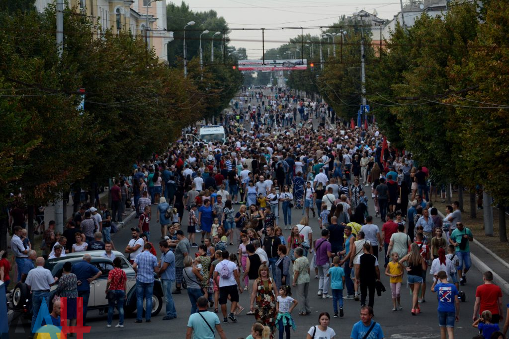 Свежие новости макеевка сегодня. Макеевка население. Население города Макеевки. Макеевка Донецкой области население. День города Макеевка.