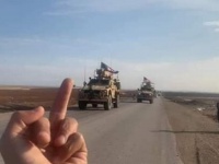 Американских военных провожают из Сирии армейские патрули и озлобленные курды - Военный Обозреватель - «Военные действия»