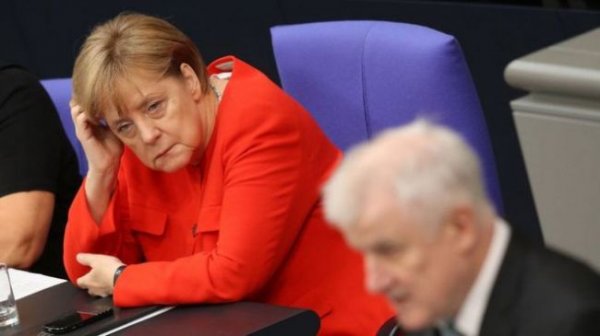 Der Tagesspiegel: Меркель говорит пустые фразы, от них клонит в сон - «Новости Дня»