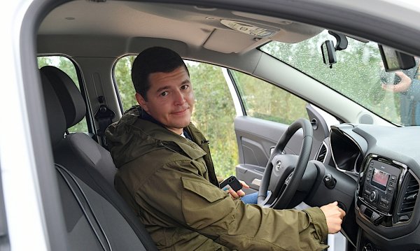 Губернатор Ямала подарит машину, на которой объехал округ - «Спорт»