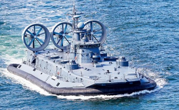 Китай показал ВМФ РФ, как надо строить десантные корабли - «Новости дня»