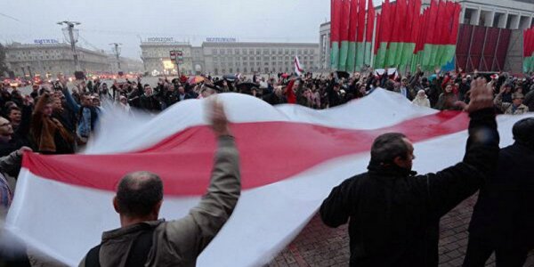 Поддерживает ли Польша белорусскую оппозицию? - «Новости дня»