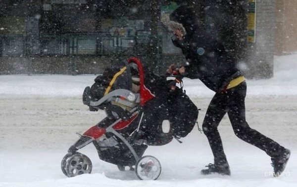 Режим ЧС объявили в Канаде из-за сильного снегопада