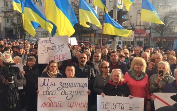 В Харькове предприниматели протестуют против дороги через Барабашово