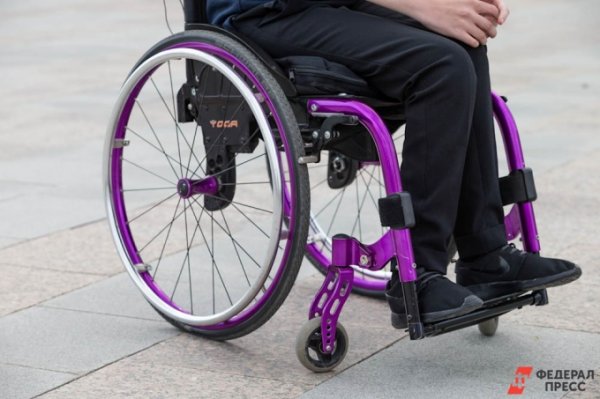 В Нытве женщина-инвалид выпала из коляски на крыльце мэрии