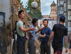 Мигрантам упростят регистрацию в России - «Экономика»