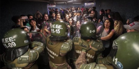 В Чили начались массовые беспорядки из-за подорожания метро - «Экономика»