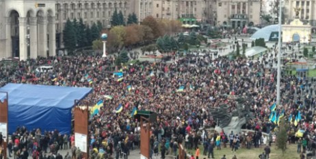 В Киеве на Майдане Независимости проходит акция протеста против "формулы Штайнмайера" - «Общество»
