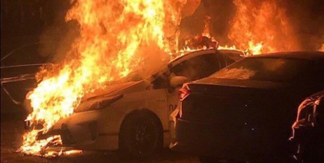 В Киеве подожгли авто патрульных - «Происшествия»