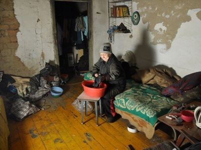 В РФ всё-таки повальная бедность или повальная нищета? - «Общество»