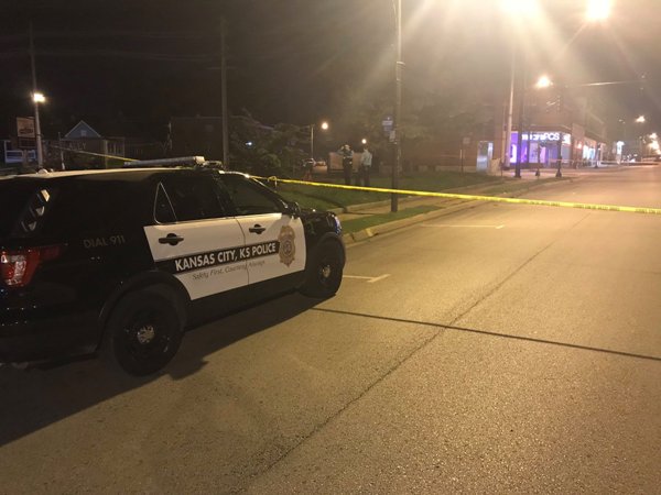 В баре Канзас-Сити произошла стрельба: 4 погибших, злоумышленник скрылся - «Новости Дня»