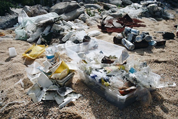 Экологи из Greenpeace запустили петицию о запрете одноразового пластика в России - «Технологии»