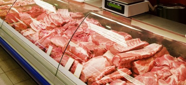 Казахстанцы больше всего тратят денег на покупку мяса - «Спорт»