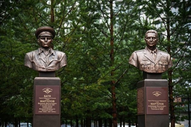 В Югру привезли памятники героям-десантникам - «Политика»