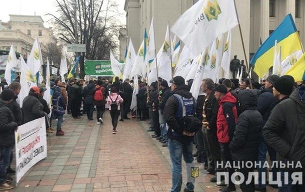 МВД усилило меры безопасности в центре Киева