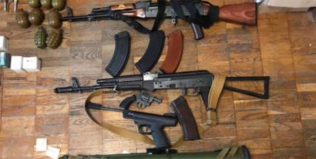 Полиция задержала киевлянина за торговлю оружием - «Политика»