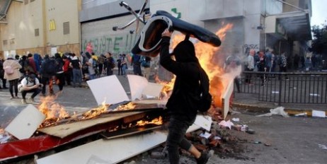 Протести в Чилі: в розпал демонстрації стався землетрус - «Общество»