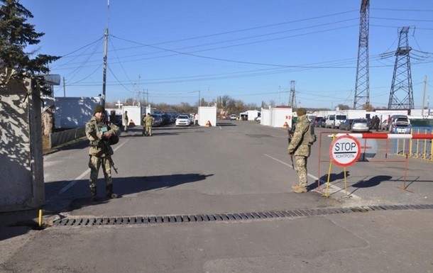 Пункт пропуска Каланчак на админгранице с Крымом приостановит работу