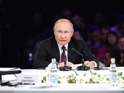 Путин призвал чиновников учиться работать с искусственным интеллектом - «Новости дня»