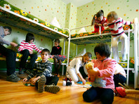 В МИД РФ предложили распространить запрет усыновлять российских детей на всех иностранце - «Новости дня»