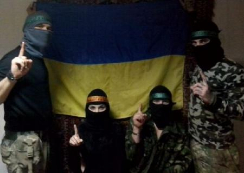 Игил угрожает новыми терактами. Исламисты на Украине. Флаг украинских террористов. Русские исламисты. Украинский терроризм.