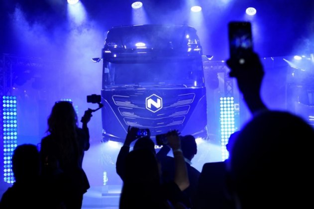 Iveco представила свой первый электрический грузовик - «Авто новости»