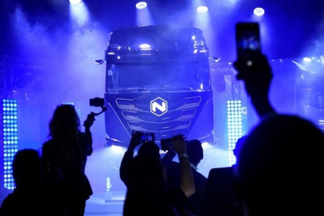 Iveco представила свой первый электрический грузовик - «Авто новости»