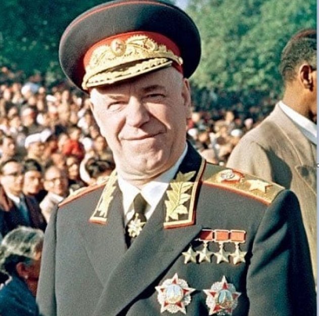 Одесса и Харьков отметили день рождение Жукова - «Военное обозрение»