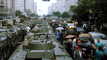 Провалы в памяти? Коммунисты сами развалили СССР, а теперь жалуются - «Политика»