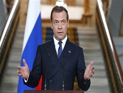 Стала известна реакция Медведева на ролики Навального - «Общество»