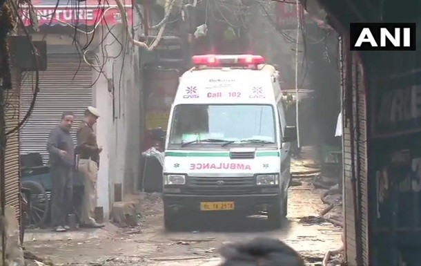 В Индии при пожаре на фабрике погибли более 40 человек