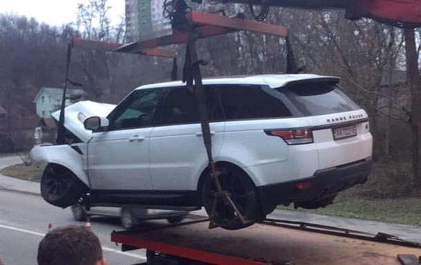 В Киеве сотрудники СТО разбили Range Rover клиента