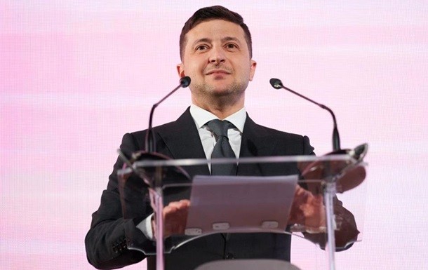 Офис президента показал рабочий день Зеленского
