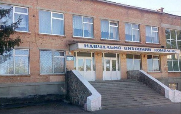Половина детей в Санжарах не пришли в школу - (видео)