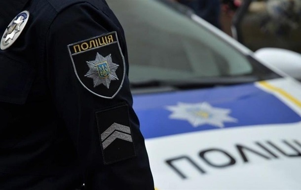 В Днепре мужчина подорвал дверь квартиры экс-жены - (видео)